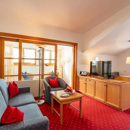 Hotel Gemma- Adults Only Hirschegg  Zimmer foto